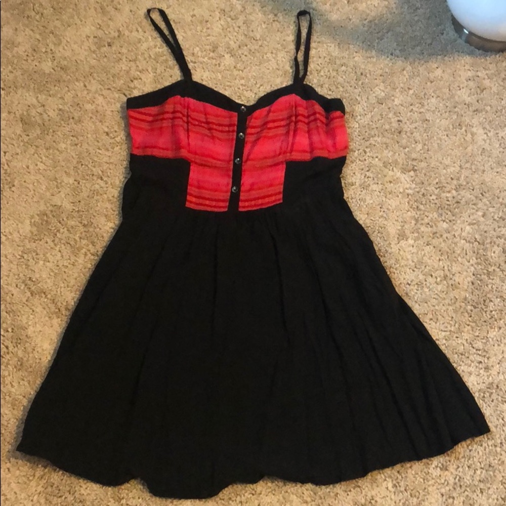 💰 3/$25 Black/pink Express dress size Medium